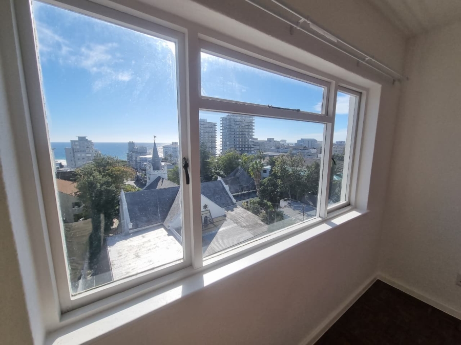 To Let 1 Bedroom Property for Rent in Sea Point Western Cape